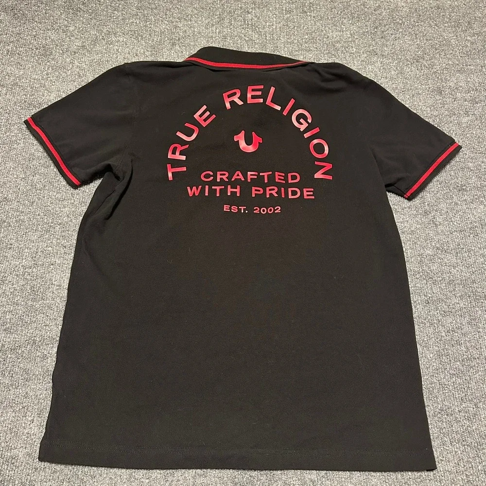 True Religion Mens Black Red Graphic Logo Short Sleeve Polo Shirt Medium 103071